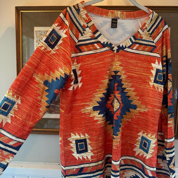 Tribal Geometric Sunshirt - Picture 1 of 2